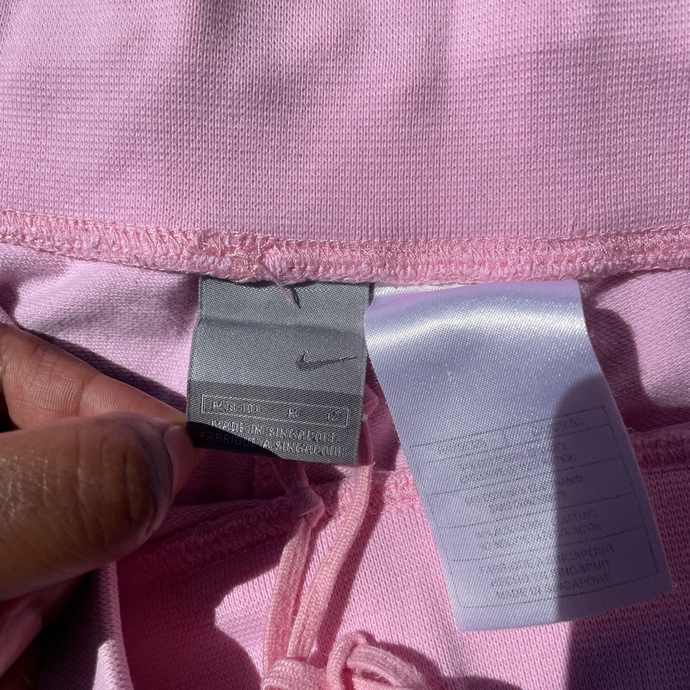 Nike Bundle Includes Two Nike Items. - image 6